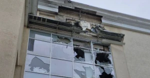 вибиті вікна, пошкодження, кінотеатр