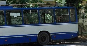 Атакований тролейбус у Херсоні 11 липня 2026 року. Фото: ХМВА
