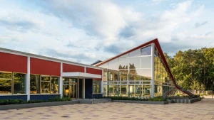 Проєктування сучасної комерційної будівлі з використанням BIM-технологій та інженерних систем