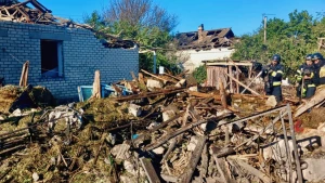 Наслідки ударів КАБами по Білозерській громаді на Херсонщині. Фото: ДСНС Херсон
