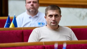Народний депутат Сергій Козир під час обговорення законодавчих змін щодо підтримки внутрішньо переміщених осіб