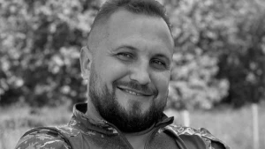 чоловік ,військовослужбовець