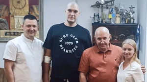 Дмитро Череповський - другий ліворуч. Фото: Інститут серця МОЗ України