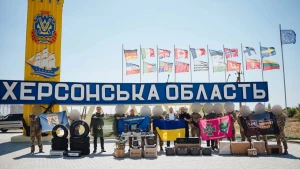 Представники «Слуги Народу» передають допомогу підрозділам Сил оборони України на Херсонському напрямку