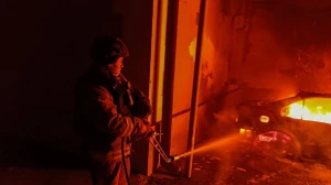 Наслідки нічної дронової атаки у Херсоні