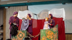 Фото зі сторінки Херсонського академічного обласного театру ляльок у фейсбуці