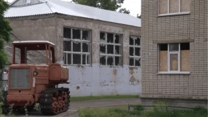 Скриншот з сюжету Bihus.Info. Відбудова школи в Архангельському,  2024 рік.
