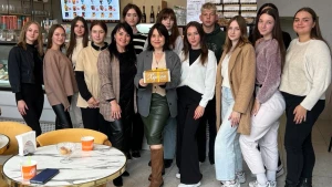 Анна Воскобойник знайомить вінницьких студентів зі смаком Херсонщини. 