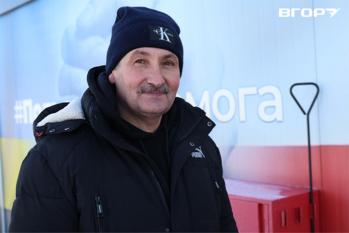 Керівник модульного містечка Проценко Сергій Володимирович. Фото Олександра Андрющенка  / “Вгору”