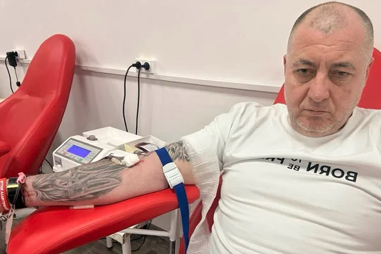 Здача крові під час війни у Херсоні. Фото Анатолія Дідура