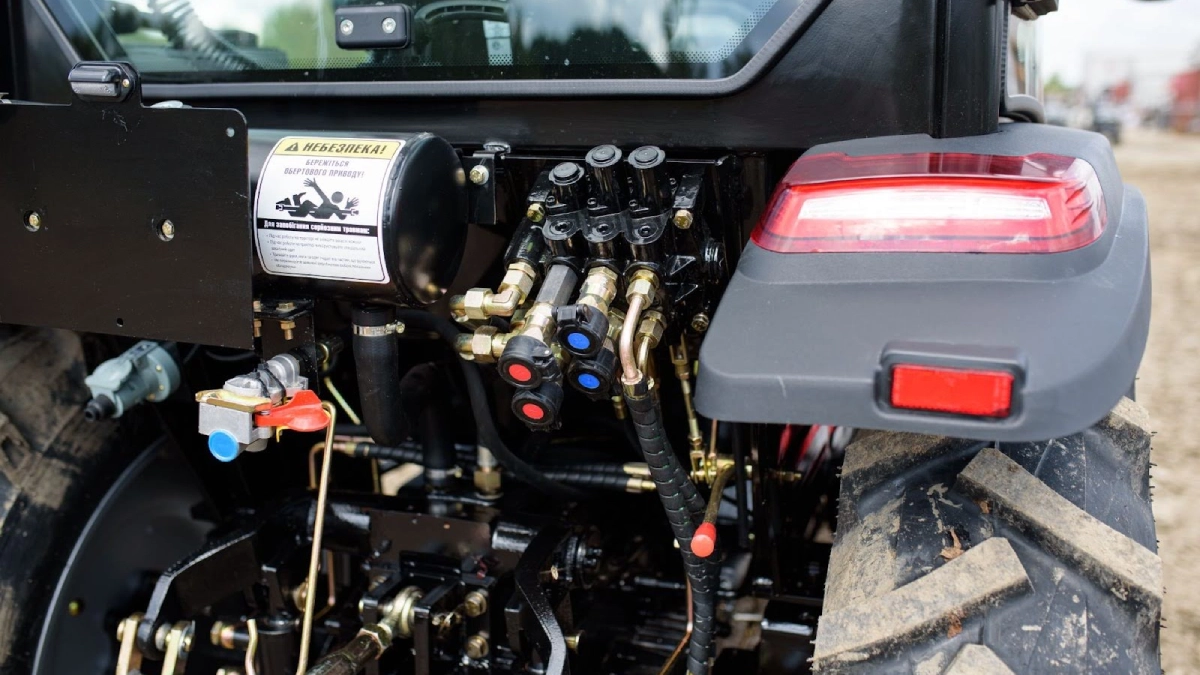 сучасний мінітрактор