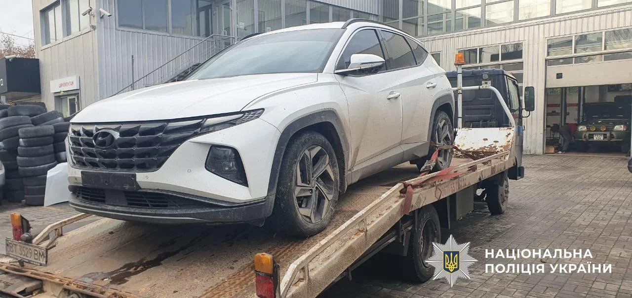Фото Нацполіції, доучені до справи
