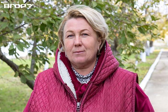 Місцева жителька Оксана. Фото Олександра Андрющенка / ”Вгору”