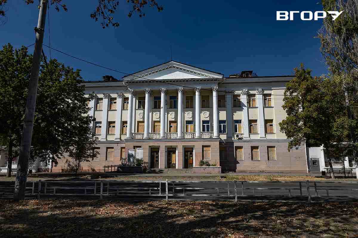 Пошкоджене музучилище в Херсоні