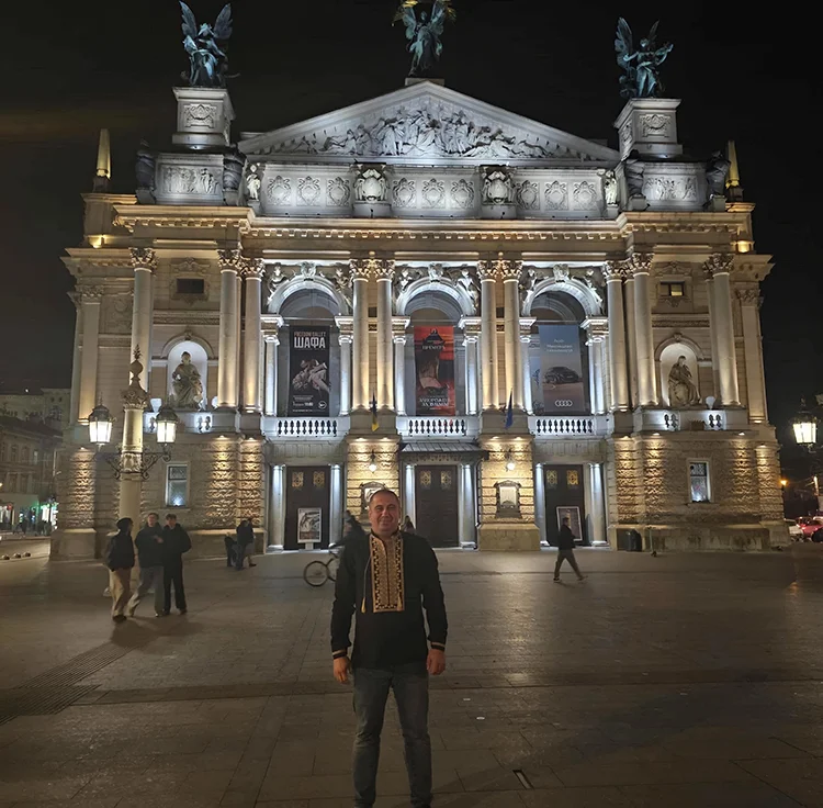 Після виїзду з окупації на підконтрольну Україні територію. Фото з архіва Олександра