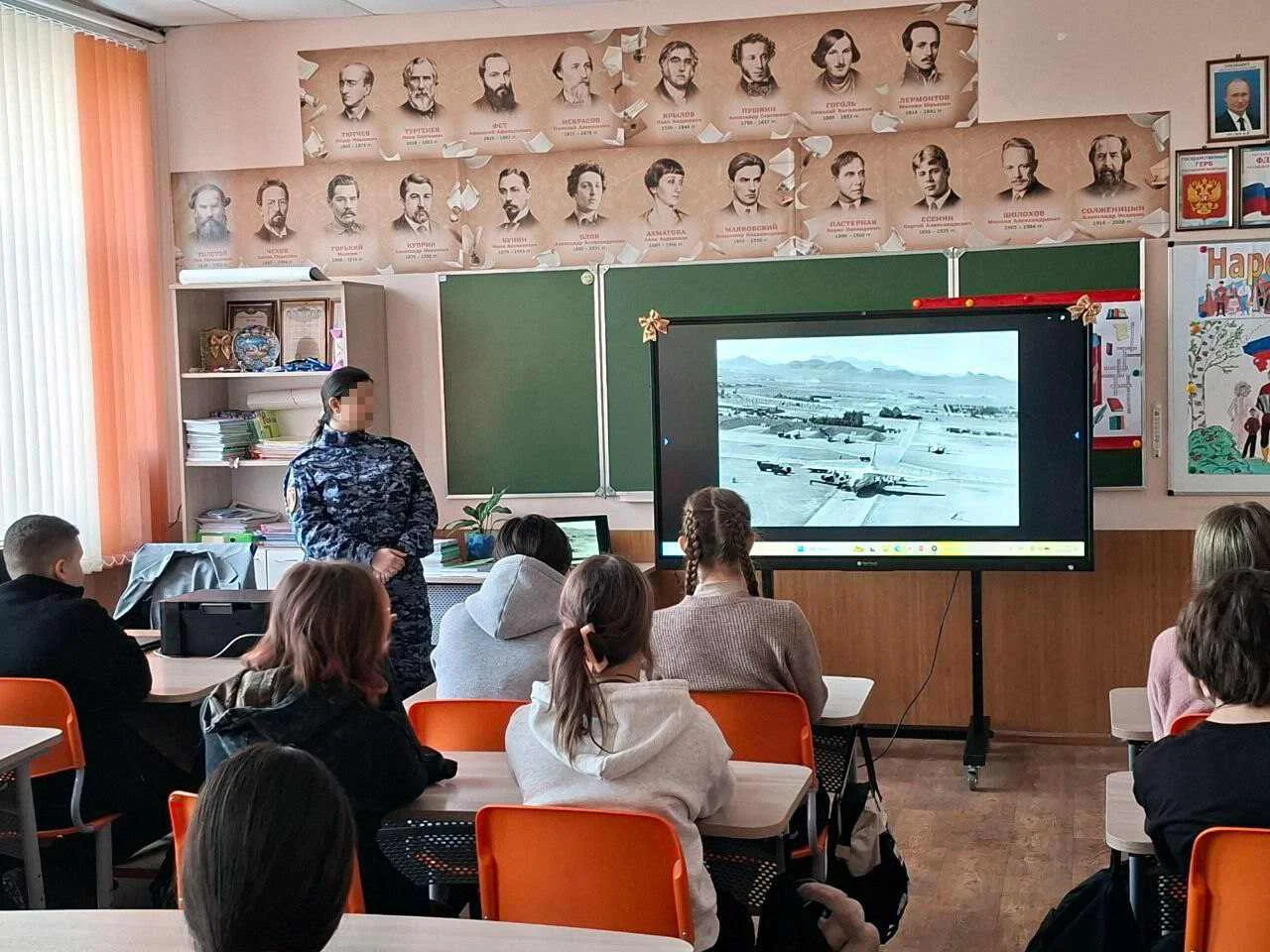Росгвардійці проводять “урок мужності” у школах Григорівки та Скадовська тимчасово окупованої Херсонщини