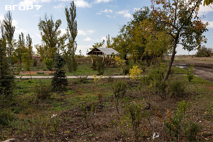 Сквер у Посад-Покровському. Фото Олександра Андрющенка / &rdquo;Вгору&rdquo;