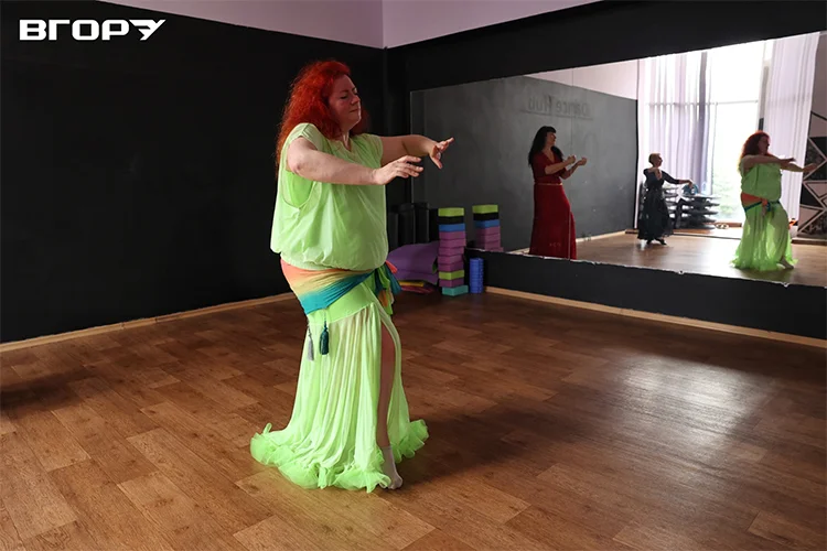 Тренерка зі східних танців Анастасія. Фото Олени Гнітецької  / "Вгору"