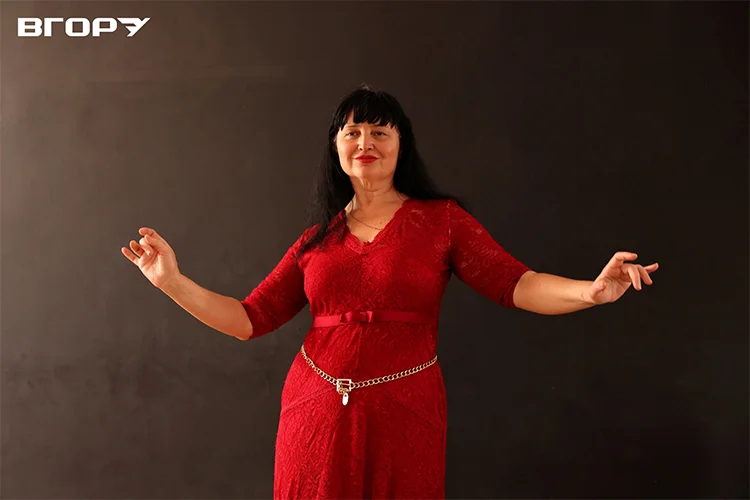 Учасниця занять зі східних танців Оксана. Фото Олени Гнітецької  / "Вгору"